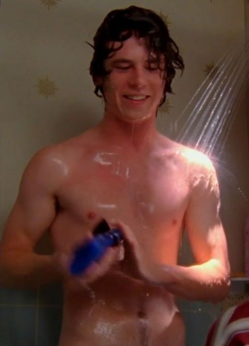 boycaps:  Charlie McDermott in “The Middle” 