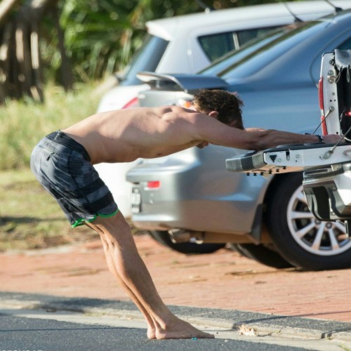 lamarworld1: (PT.1) Chris Hemsworth booty