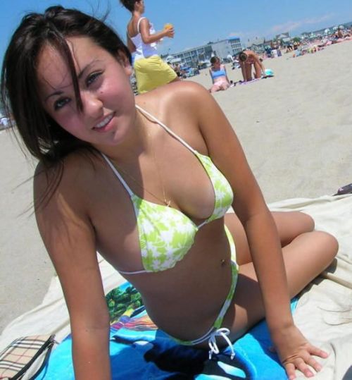 selfpic-babe:  Selfshot Girl  While you’re at the beach with your friends do they know you’re posting a selfish to Tumblr dreaming of being treated like the whore you are?
