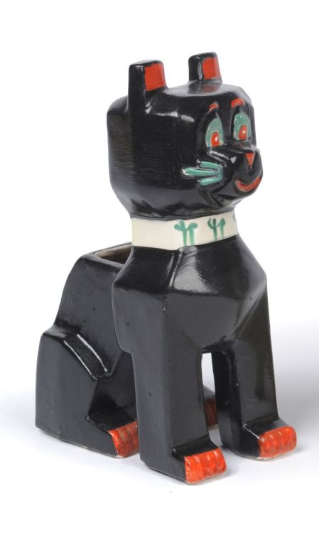 qwp:Various Futuristic Cat Ceramics | Louis Wain1914