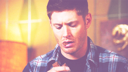 kendaspntwd:  Dean Winchester  + Adorable face ( in season 9 ) 