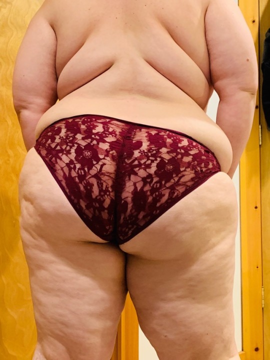 curvingchloe:  I finally have a MANY VIDS store!!!! All my videos from clips4sale are on there now! I have a membership option which has been highly requested and I will be using the store to sell panties, polaroids and whatever else! Come check it out