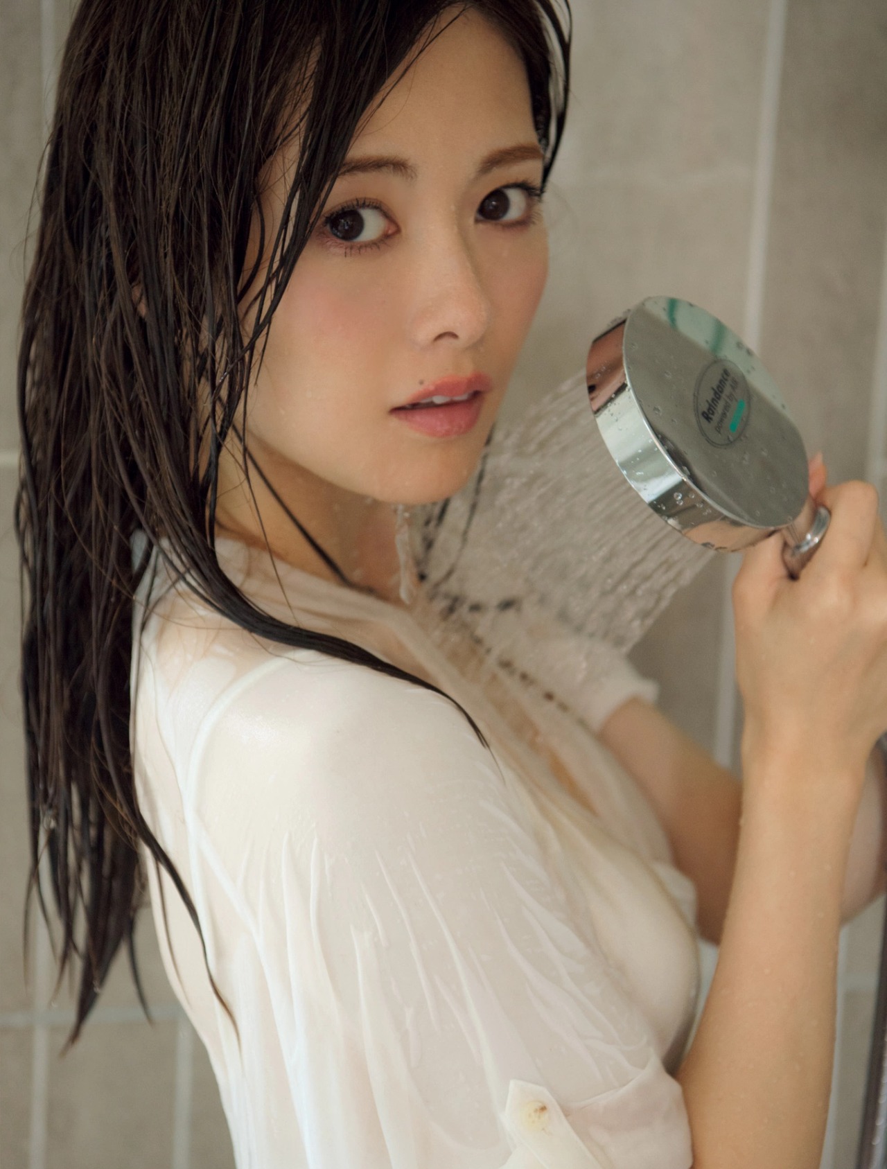 46pic:  Mai Shiraishi - FRIDAY