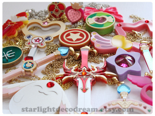 cadney: kyandi: Mahou Kei Collection | Starlight Deco Dream I have the two bottom necklaces; I love 