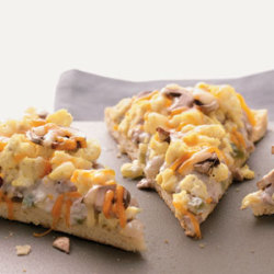 in-my-mouth:  Sausage and Egg Breakfast Pizza