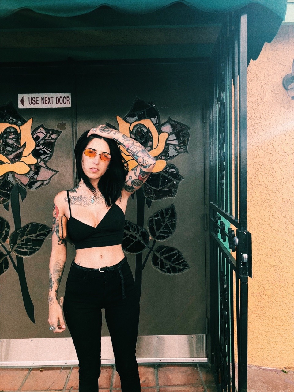 relicinstone:  ⛓🌹⛓