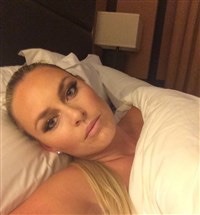 10tripledeuce:  Lindsey Vonn leaked photos showing the Olympians wonderful athletic body minus clothing.