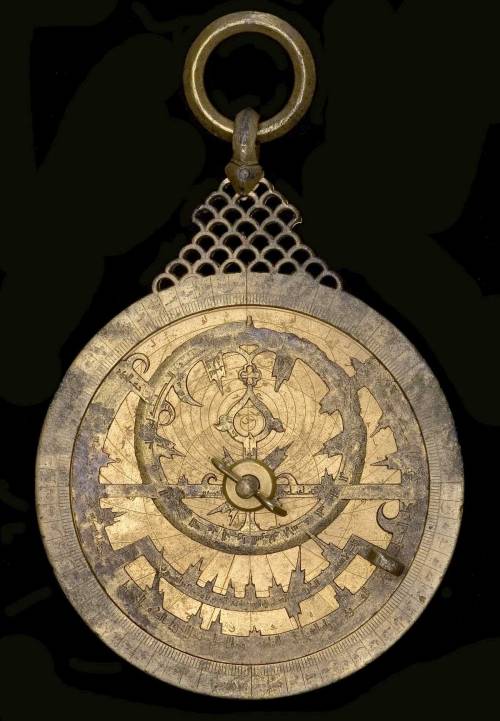 levantineviper: Old Arabic astrolabes. The front (left) and back (right) of each is pictured.  