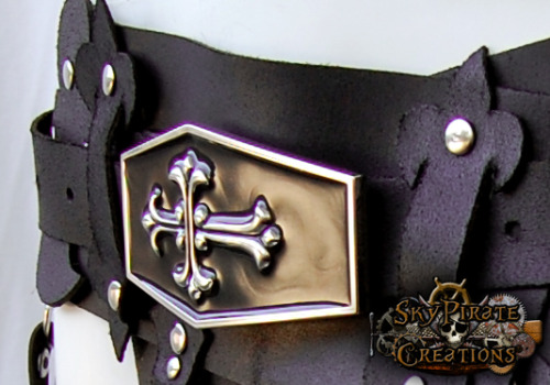 skypiratecreations:  Vampire Multifunction Pocket Utility Leather Belt 