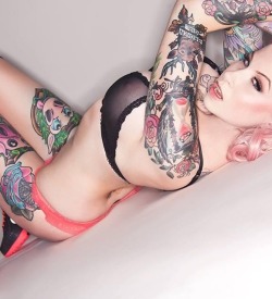 realniceasiangirls:  Source: Sexy Inked Girls realniceasiangirls  