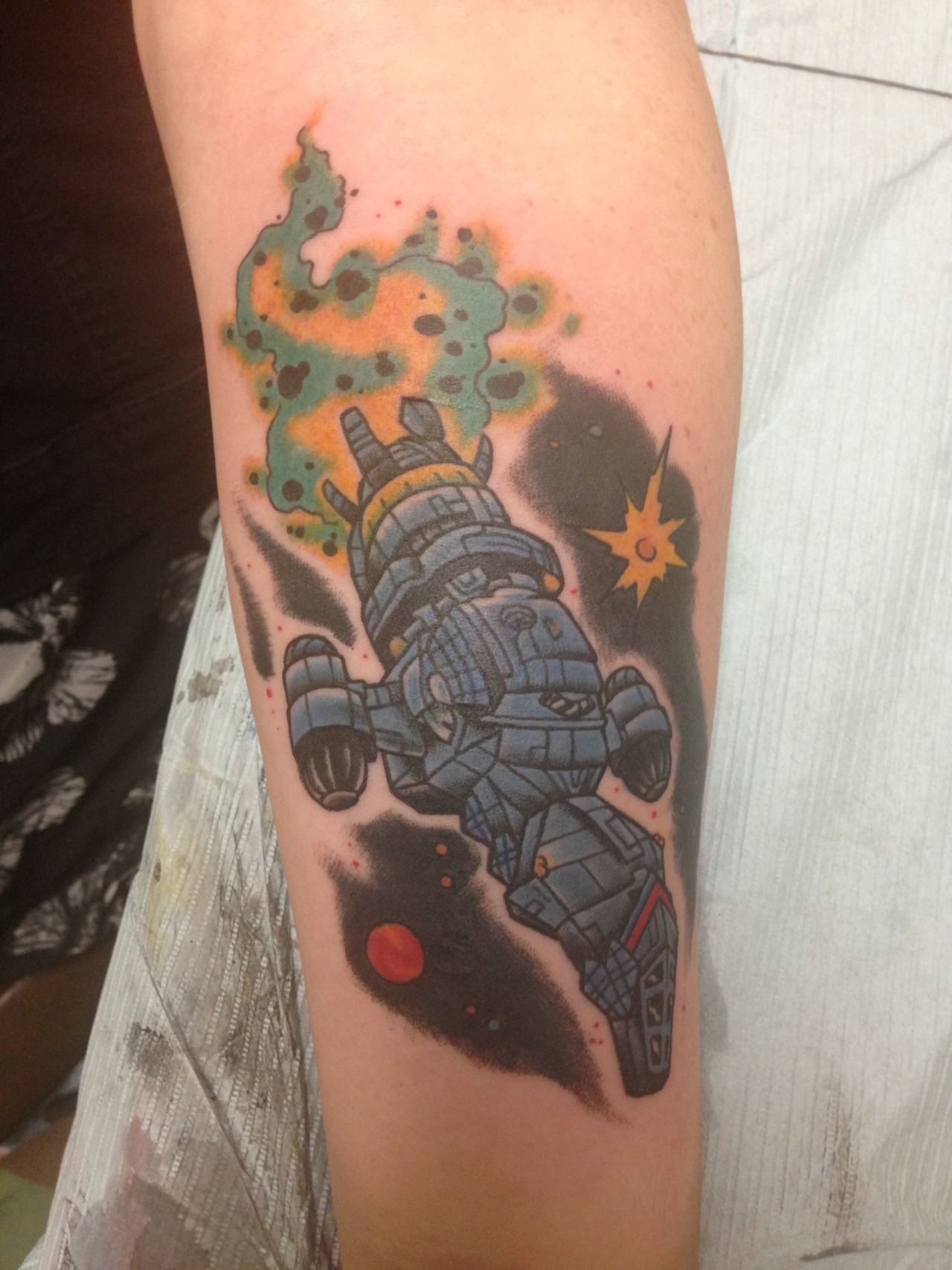 fuckyeahtattoos:  Serenity from  ”Firefly” done by Andrew Ozimek at The Mighty