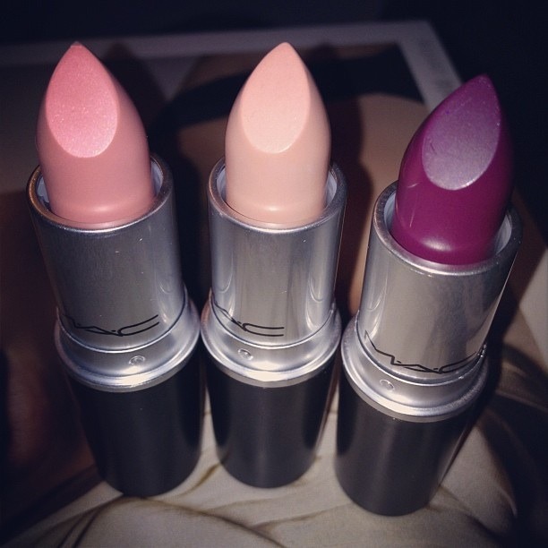barbie-isalive:  shez-a-bitch:  http://shez-a-bitch.tumblr.com  👸