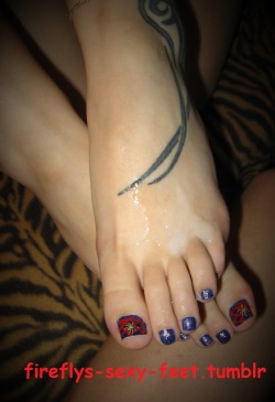 fireflys-sexy-feet:  cummy feet again :-)