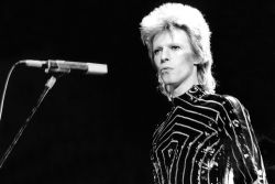 pat920:  David Bowie. Pat.💋  Une Légende.