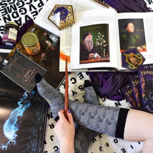 Is it just me or has #bookstagram massively increased everyone else’s collection of socks? Aut