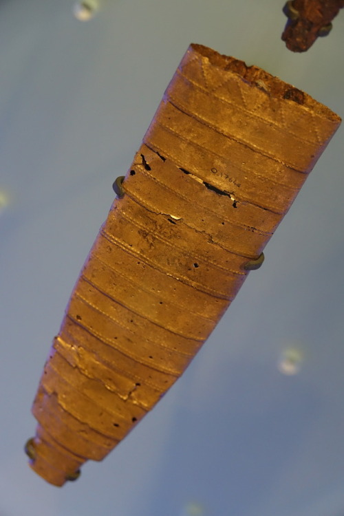 Bronze Age weapons and decorated items found around the inner London vicinity, Museum of London, 1.8