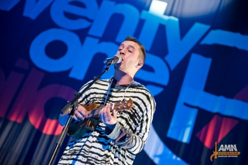 oneanddun:January 11, 2014 || Sydney, AU @ Allphones Arena