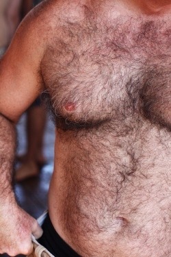 barebearx:  ~PLEASE FOLLOW ME ** 😊😊😊🐼 ♂♂  OVER 43,000   FOLLOWERS   (Thank You)  ~~~~~~  http://barebearx.tumblr.com/ **for HAIRY men &amp; SEXY men**  http://manpiss.tumblr.com/ **for MANPISS FUN **                   