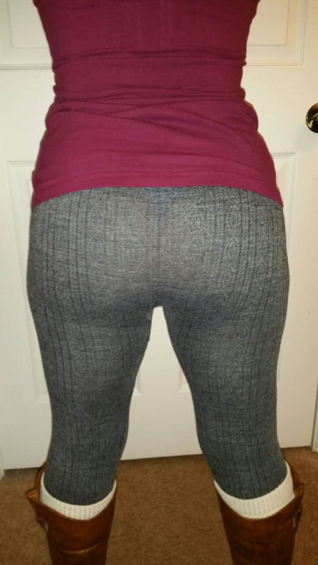 thickmomma0212:  Today’s attire!  Think anyone will stare?  Yup