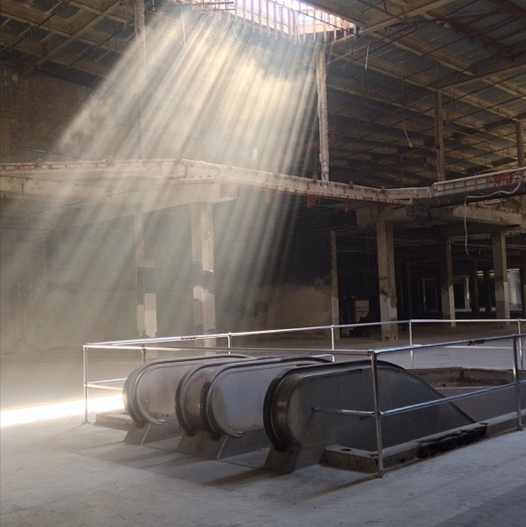 elysianmisanthrope:  kadrey:  Completely Surreal Photos Of America’s Abandoned Malls