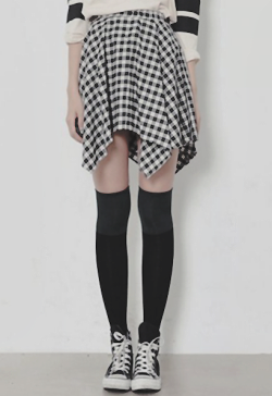 bireul:  GINGHAM ASYMMETRIC SKIRT 30,607 원 