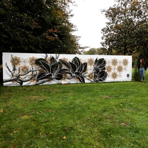 &ldquo;3 Black Magnolias&rdquo; Acrylics and spraypaint 1,75 m x 8 m October 2020 Ludwigshafen-Ebert