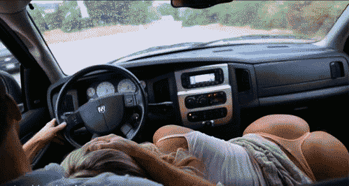 cumcravingsluts:  Yes, men can multi-task