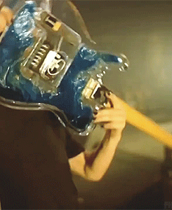 flyinghetfield: Kirk's ‘Wavecaster’ Guitar