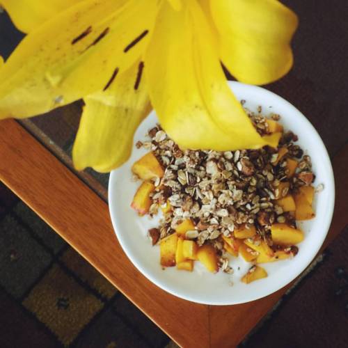 Granola casera de chocolate y almendras ❤ / homemade chocolate and almond granola #fitspo #fit #fitn