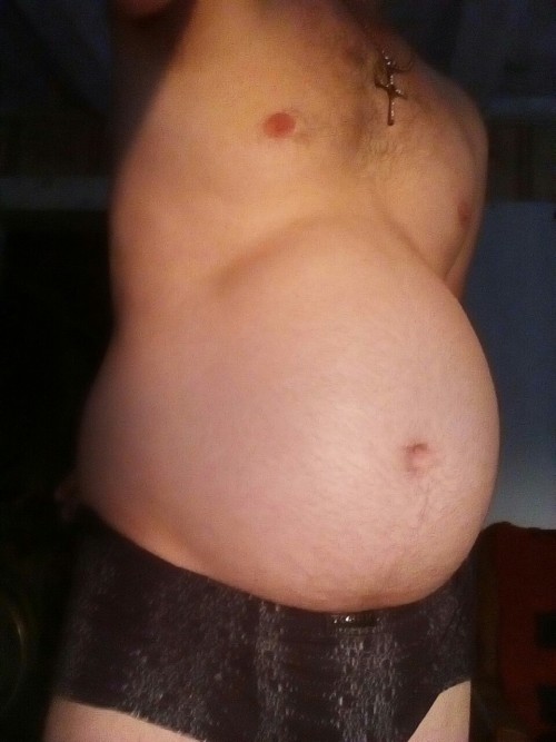 bellyboy83:  New my belly photos
