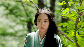 robertkazinsky: The Handmaiden ‘아가씨’  (2016) dir. Chan-Wook Park A maid is like a pair of chopsticks