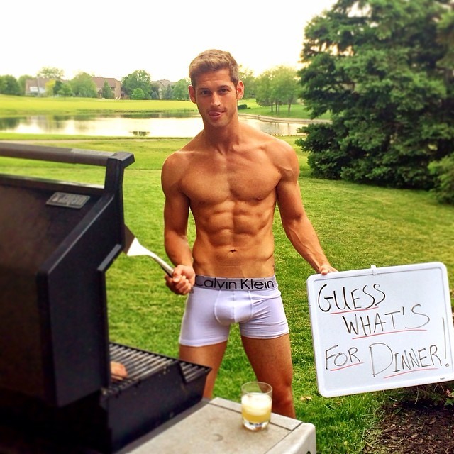 malefeed:  maxisms: #guess #whatsForDinner! #winner #getsAPiece. It wouldn’t be