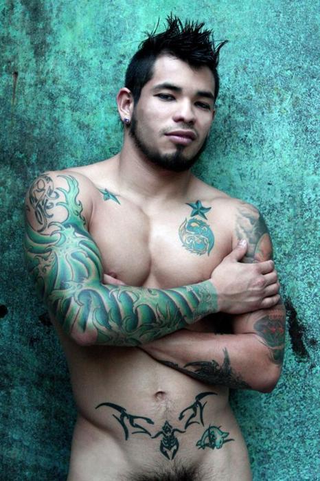 dominicanblackboy:  Sexy cute fat ass Draven Torres got a nice lil yummy dick huh!😍