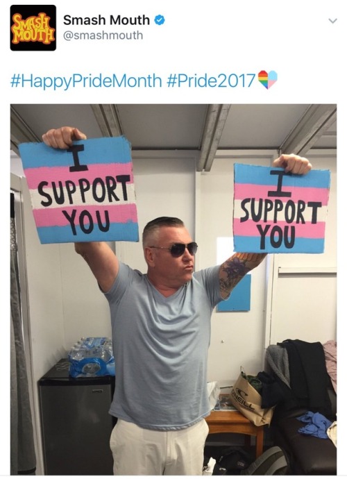 oceansweather:Of all the strange things to happen in 2017, Smash Mouth explicitly supporting trans people during pride month is by far the most pleasant. Hey now, you’re an all star.
