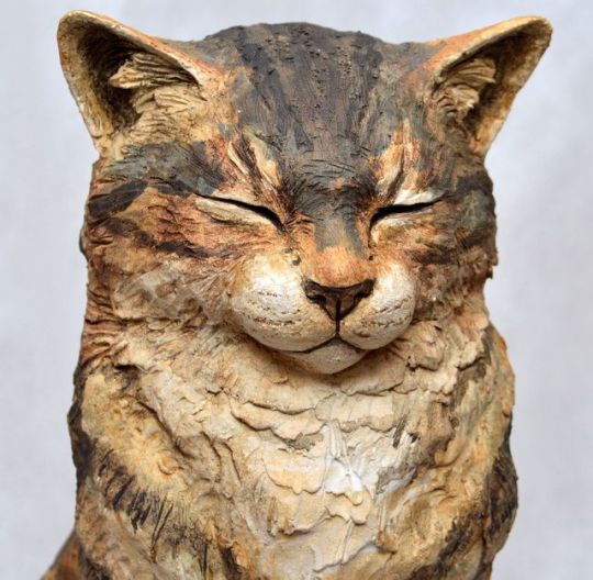 bumbledeefumble:a-fools-stone:a-fools-stone:very upset i can’t find a specific cat sculpture I like FOUND THE BITCH by Karen fawcettFluffyyyyy