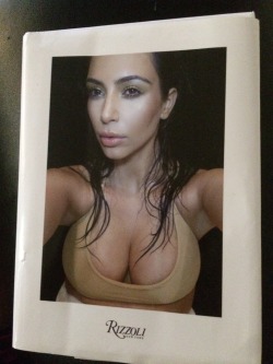 yungashtray:  Kim k