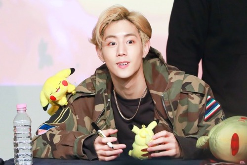 marktuan-xciii:Little Mark || do not edit