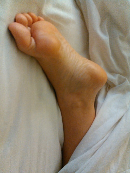 Barefoot sleeping wife porn pictures