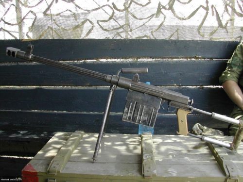 Porn coffeeandspentbrass:  Homemade rifle from photos