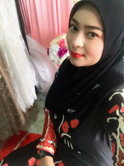 awekmelayucomel:  Milf Mantap