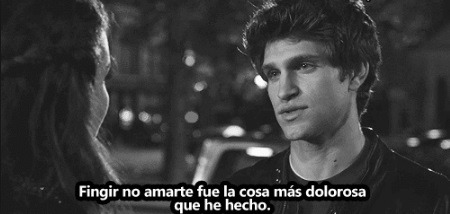 angelesaprettylittleliar:  frasesrealidad:  u.u  Spoby ❤