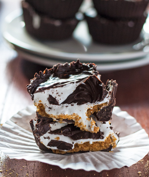 fullcravings:  Gooey S’mores Candy Cups