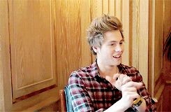 kookmni:  Luke was the baby, but he was the talent as well - he had the voice. - Ashton Irwin 
