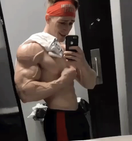ukjockbro15:  aestheticsupremacy:  athleticbrutality:  rippedmusclejock:Muscle bro is showing the reason why we are the true alphas Having the whole frat know what a cocky douche you aren’t isn’t a problem. It’s the goal.   preworkout and chill