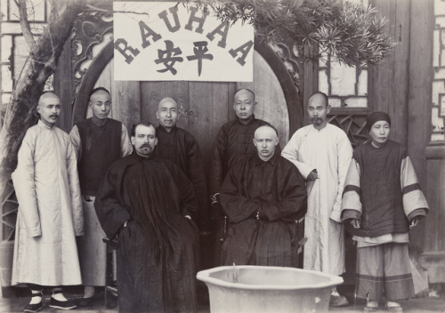 Chinese Christians (1905). This photo shows Erland Sihvonen and Hannes Sjöblom with the first b