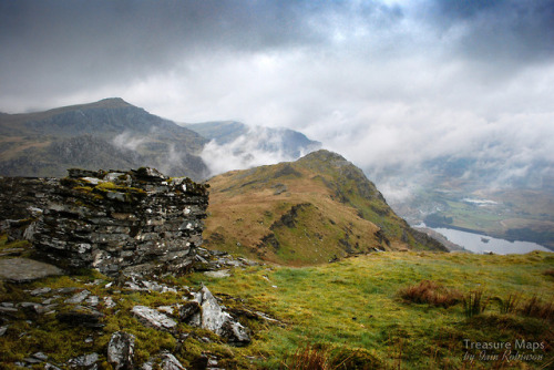 thefierybiscuit: Mist on the Moelwyn. This is the photograph that should have accompanied my poem :-