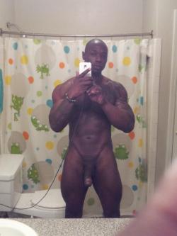 seeker310:  mrblackk77:  hotfacedescort:  FUCK….YES!Los Angeles Bi ESCORT: follow my blog &amp; adventures here: http://hotfacedescort.tumblr.com  Oh yes  KINGS!! Hot!! Follow my Bros blogs. Reblog Bro got GREAT muscles &amp; is handsome!!