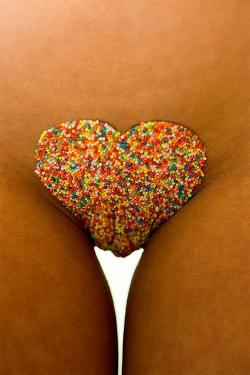 sexy-leplussequel:  candy on vulva 