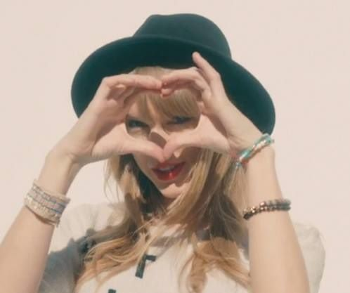 Taylor hand heart  Taylor, Taylor swift, Heart hands