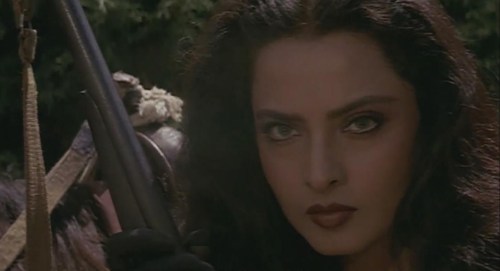 aphroditeinfurs: Rekha being inspirational and killing her evil abusive unfaithful husband in Khoon 